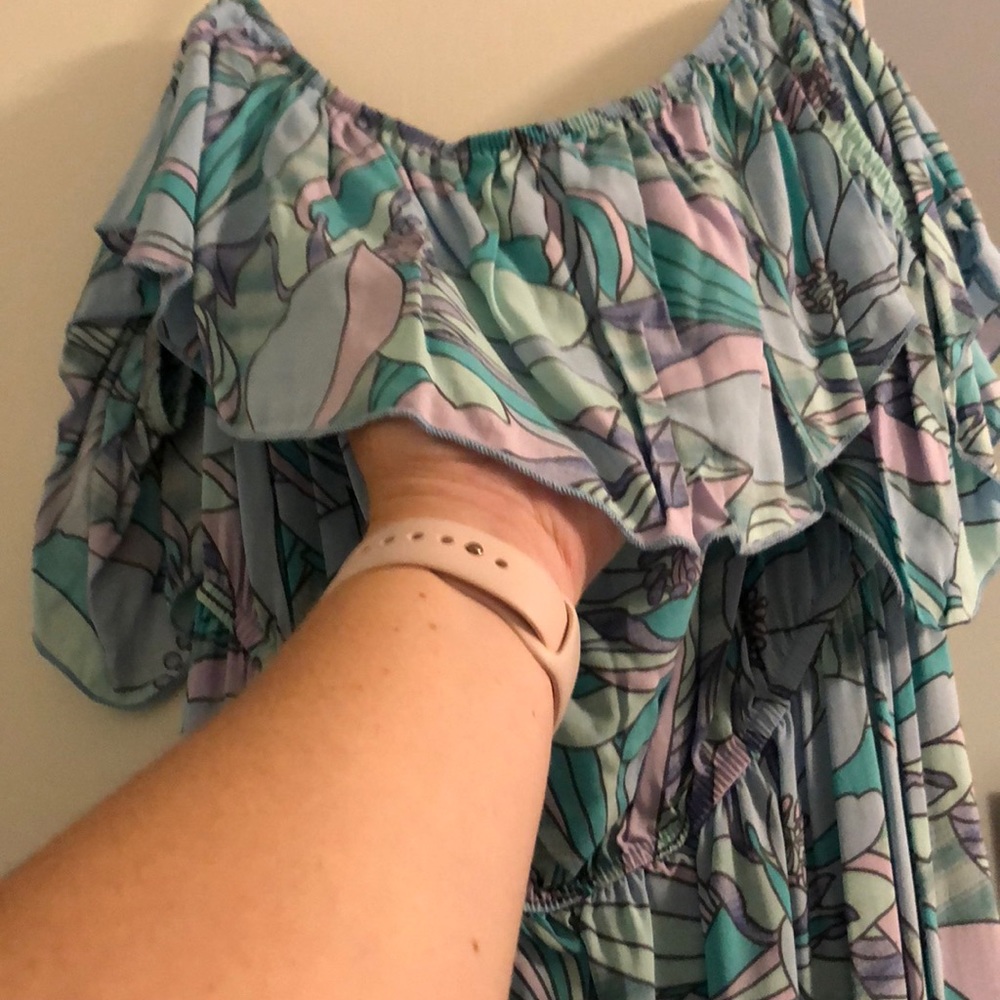 Dress - Picture 3 of 3